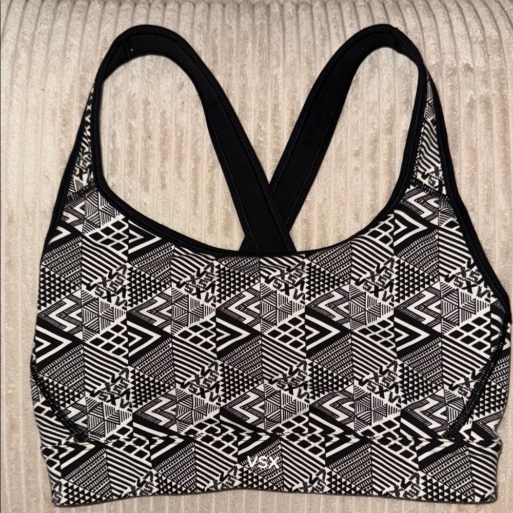 VSX Monochrome Patterned Sports Bra (The Player Sports Bra)